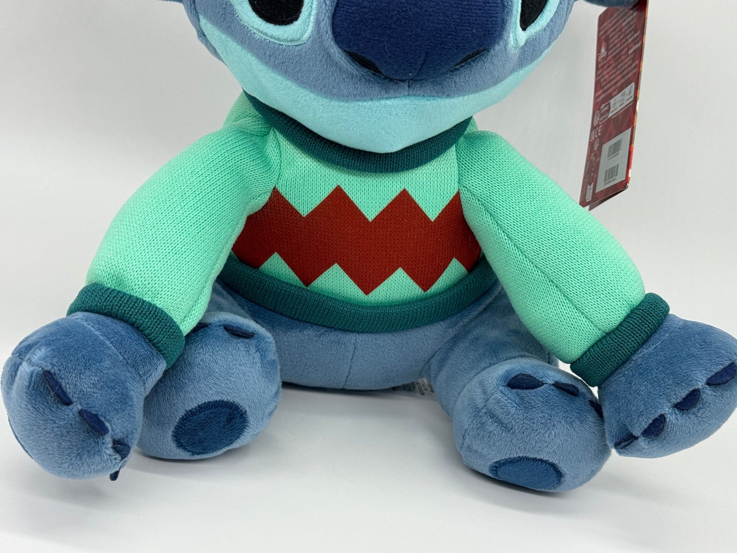 Lilo & Stitch "Stitch im Weihnachtsoutfit" Plüsch / Stofftier Disney (2023) - End of Toys Store