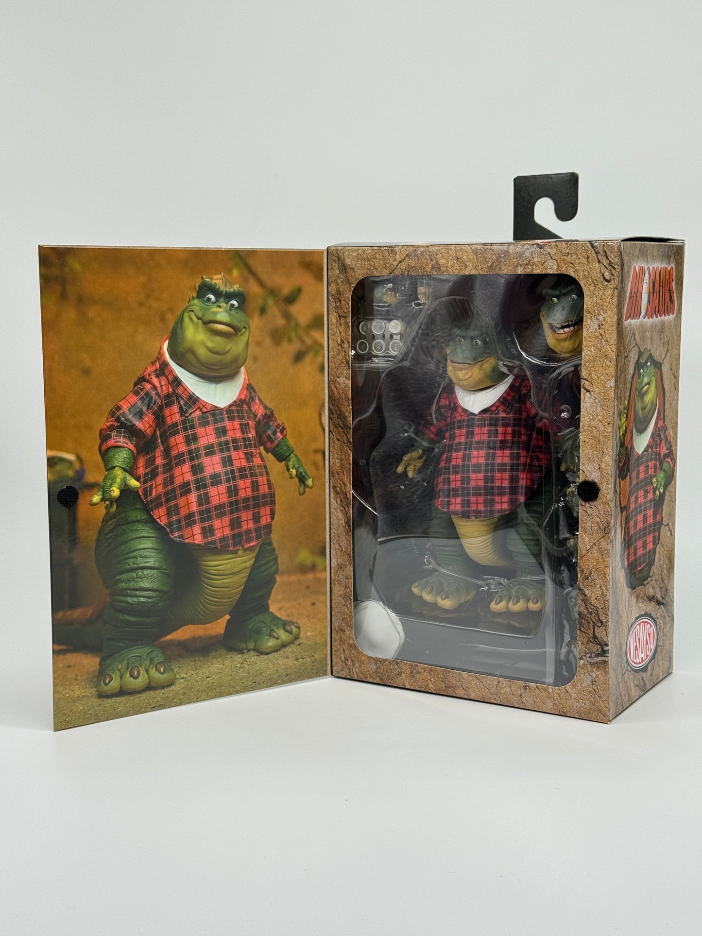Die Dinos "Earl Sinclair" Dinosaurs Ultimate Sammlerfigur 18 cm Neca (2024)