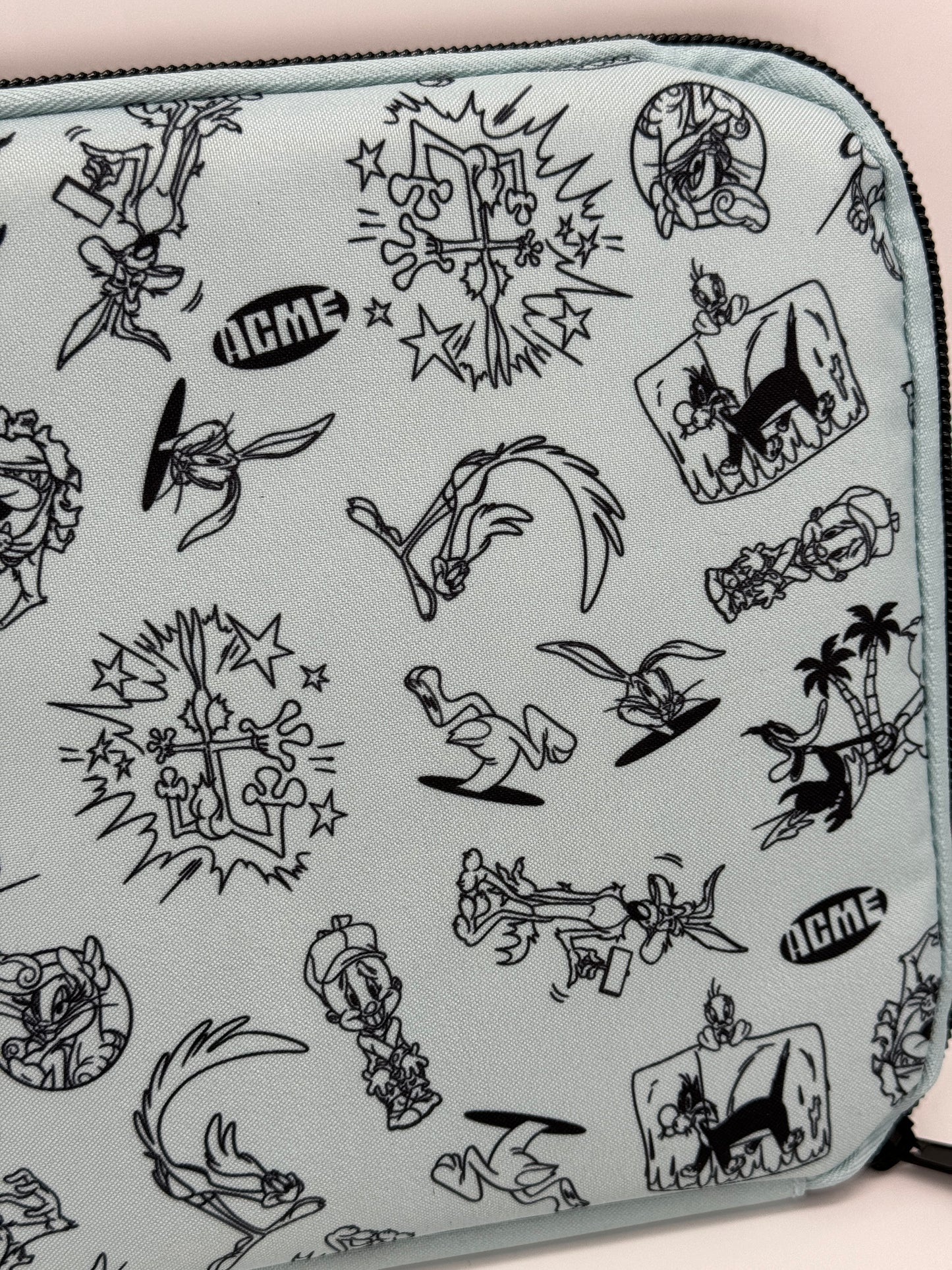 Looney Tunes "Bugs Bunny Portable Hole" Nylon Tasche Tech Case für Kabel und Zubehör