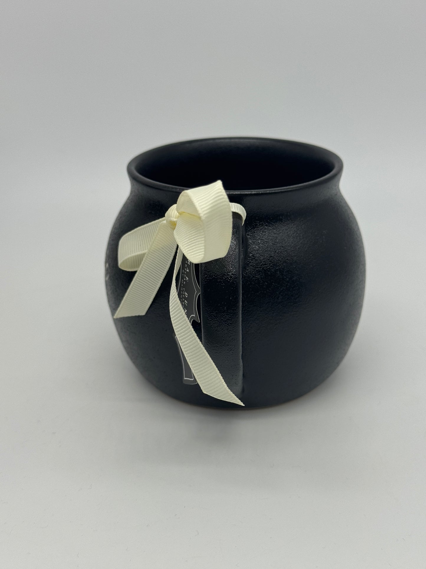 Rae Dunn Tasse "Magic Potion" Black Cauldron Hexenkessel Halloween Kaffeebecher Artisan Collection by Magenta
