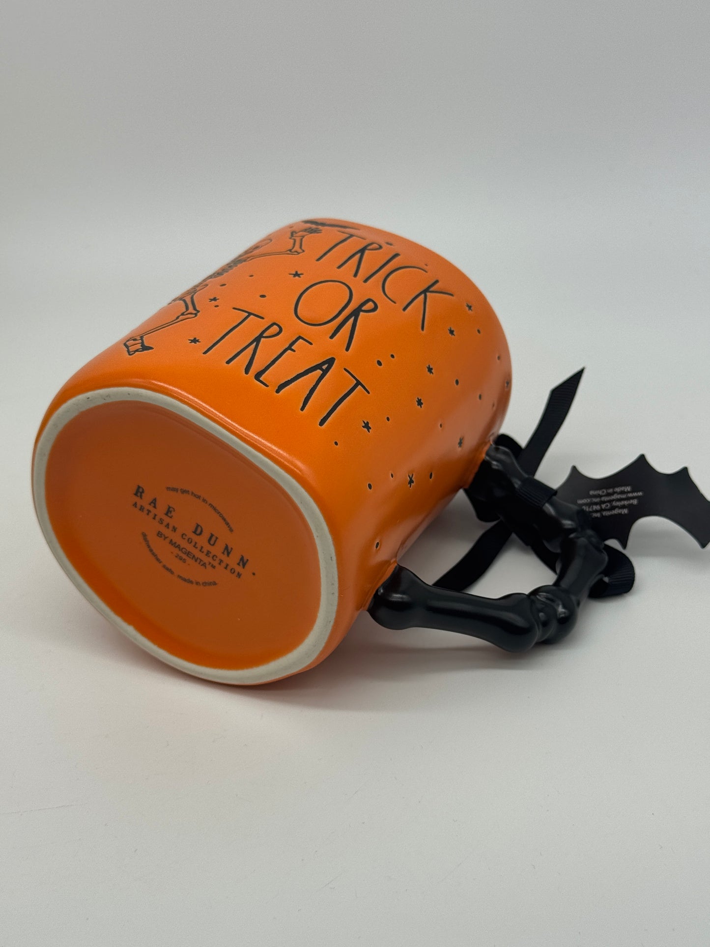 Rae Dunn Tasse "Trick or Treat" Orange Halloween Kaffeebecher Artisan Collection by Magenta