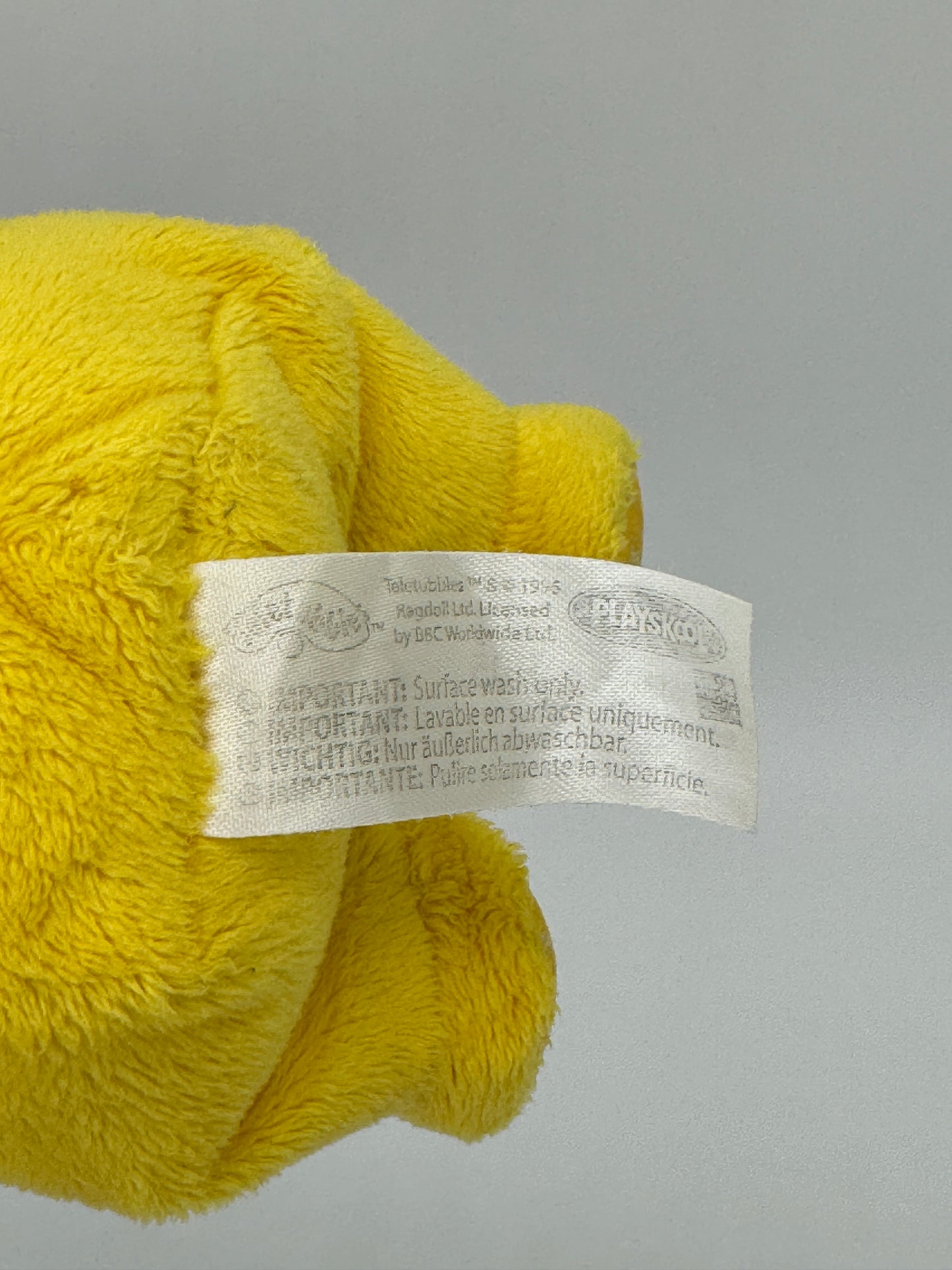 Plüschfigur Beanie Rassel "Laa-Laa" Teletubbies / Teletubby Vintage (90er Jahre) - End of Toys Store