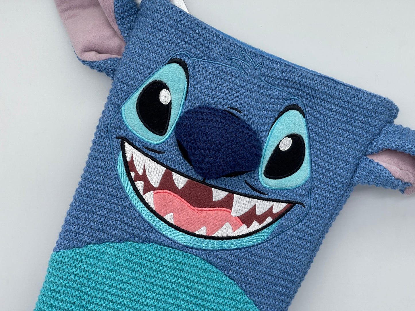 Disney "Stitch" Lilo & Stitch Weihnachtsstrumpf / Socke, gestrickt (2022)