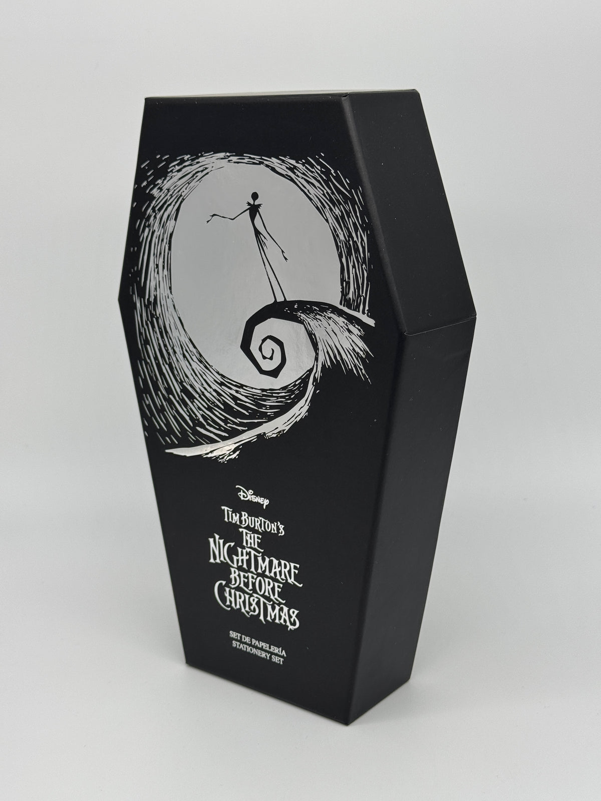 Coffret d'écriture L'Étrange Noël de Monsieur Jack, 7 pièces, dans un coffret cercueil (2024)