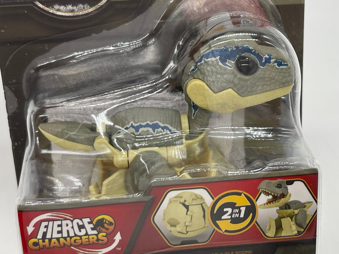 Jurassic World "Velociraptor Blue" Hidden Hatchers Fierce Changers 2in1 (2023)