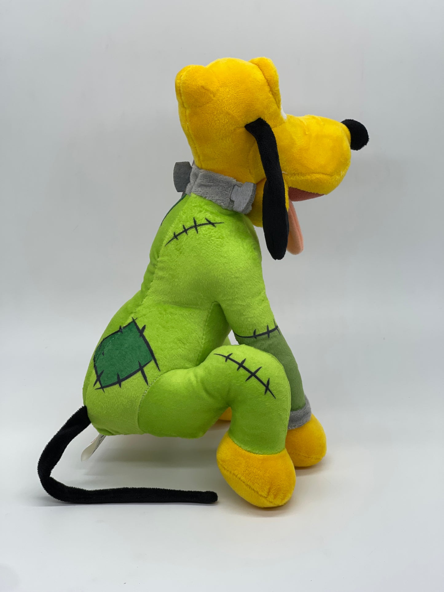 Disney Halloween "Pluto Frankenstein" Plüschtier Stofftier mit Halloweensound