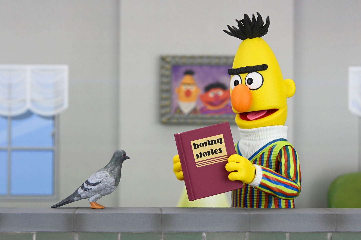 Sesamstraße "Bert mit dem Buchstabe A" Sesame Street Ultimate Sammlerfigur 18 cm Neca (2024)