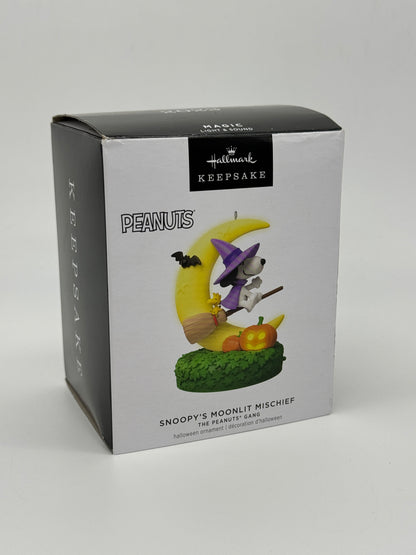 Hallmark Ornaments Keepsake 2023 "Snoopy's Moonlit Mischief" The Peanuts Gang