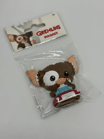 Gremlins Kleine Monster "Gizmo im Auto" Magnet Monogram (2023)