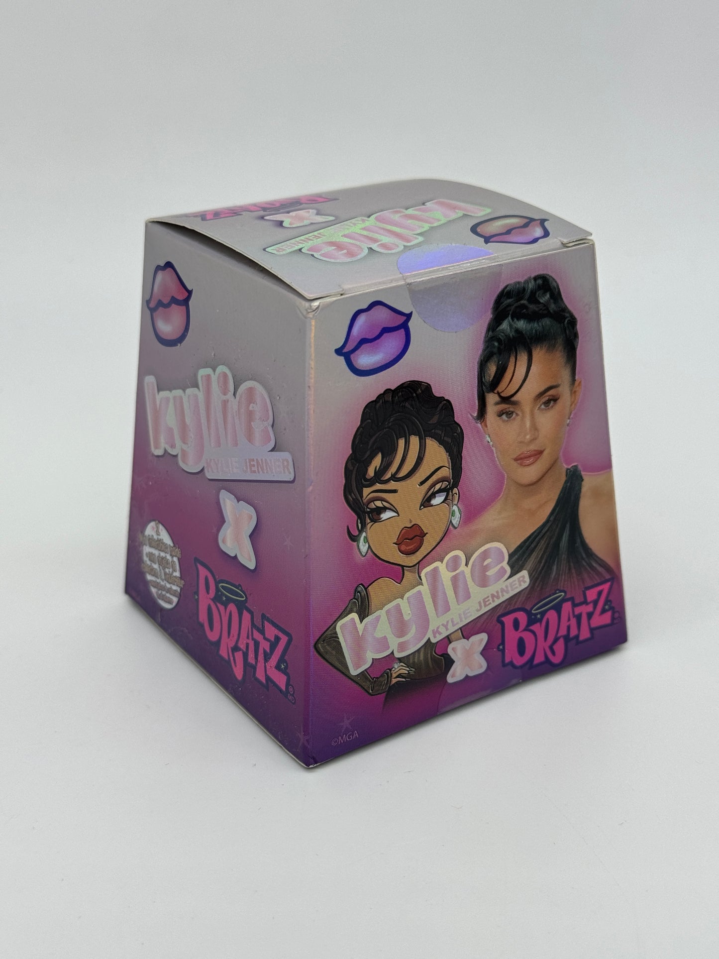 Kylie x Bratz "Kylie Jenner Bratz Crossover" Celebrity Miniverse Mystery Pack