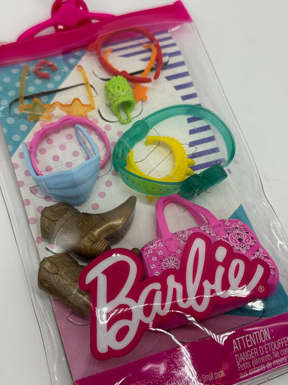 Barbie Fashions Zubehör "Cowboystiefel, Brille, Gürtel, Tasche u.v.m."