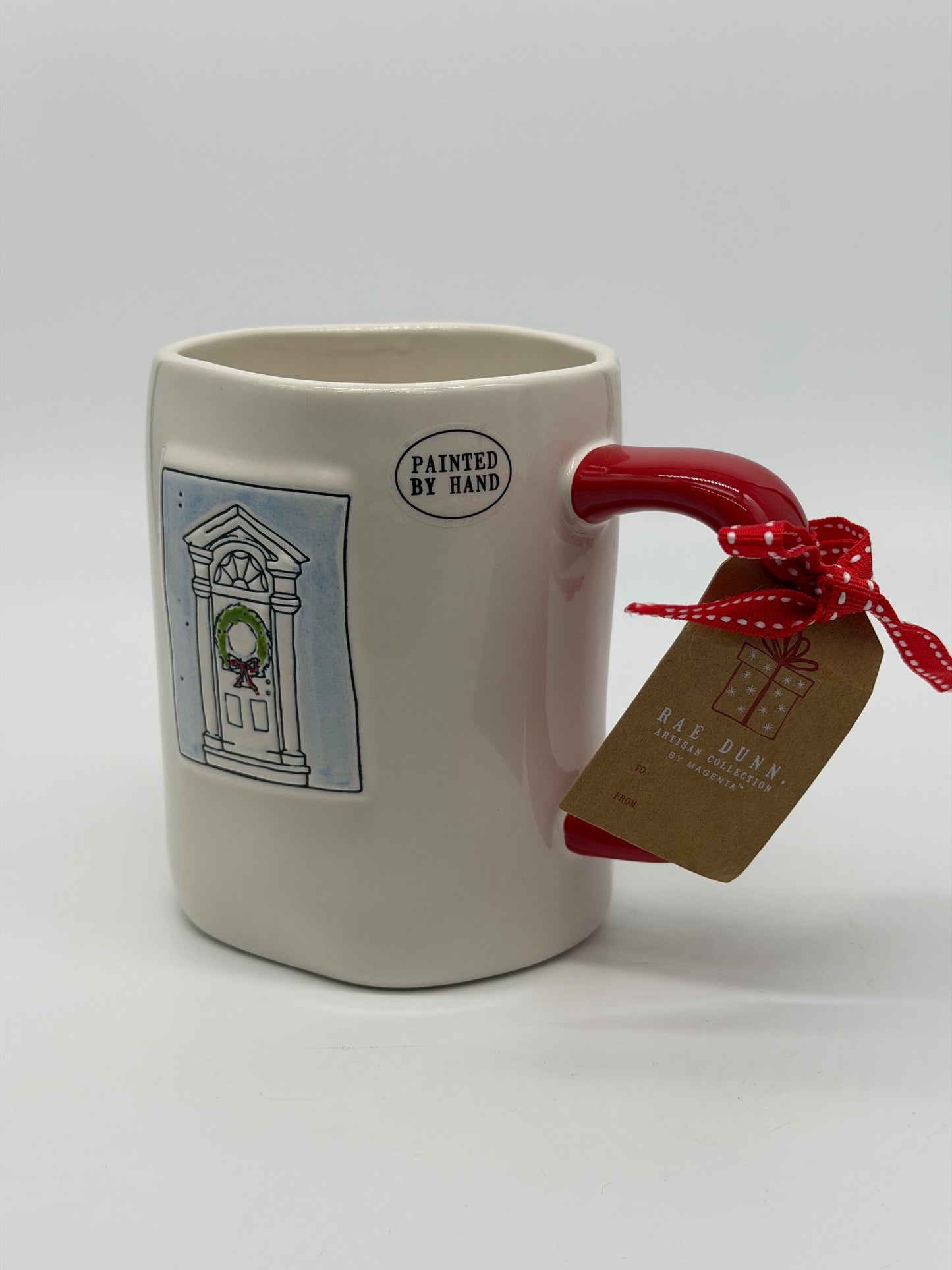 Rae Dunn Tasse "Deck the Halls" Weihnachten Kaffeebecher Artisan Collection by Magenta (2025)