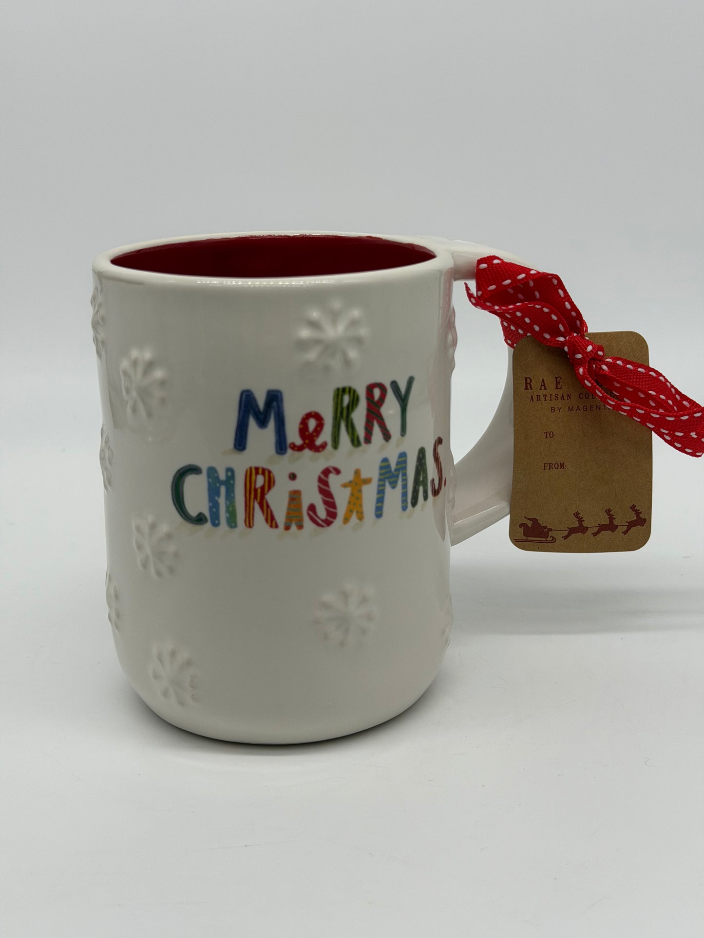 Rae Dunn Tasse "Merry Christmas mit Schneeflocken" Kaffeebecher Artisan Collection by Magenta (2025)