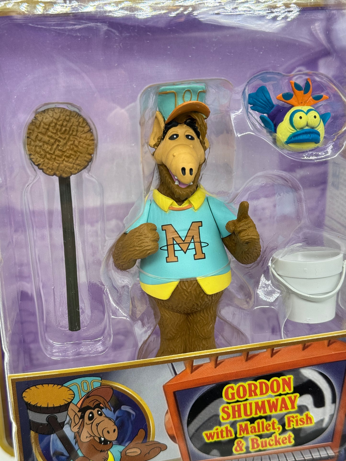 Alf Sammlerfigur "Gordon Shumway mit Holzhammer, Fisch, Eimer" Melmac Neca (2023)