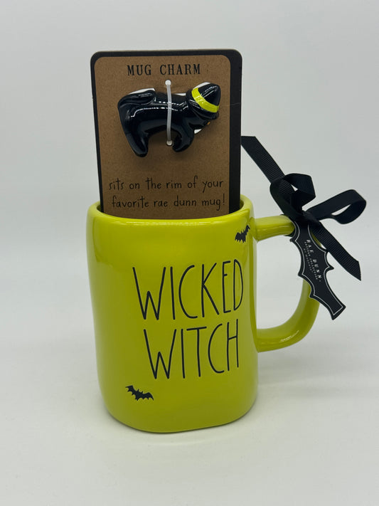 Rae Dunn Tasse "Wicked Witch" mit Mug Charm Halloween Kaffeebecher Artisan Collection by Magenta