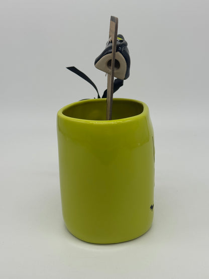 Rae Dunn Tasse "Wicked Witch" mit Mug Charm Halloween Kaffeebecher Artisan Collection by Magenta