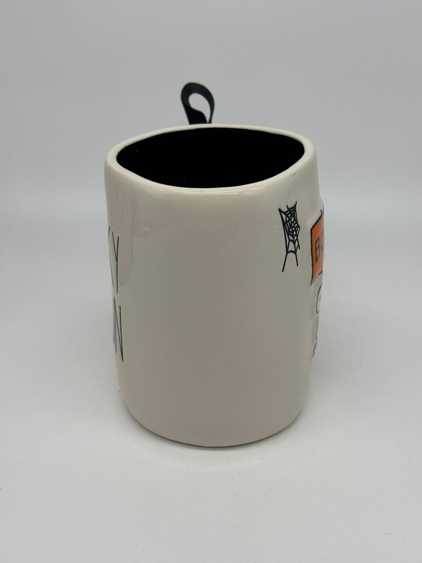 Rae Dunn Tasse "Boo! Spooky Season" Snoopy Peanuts Mug Kaffeebecher Artisan Collection -200- by Magenta