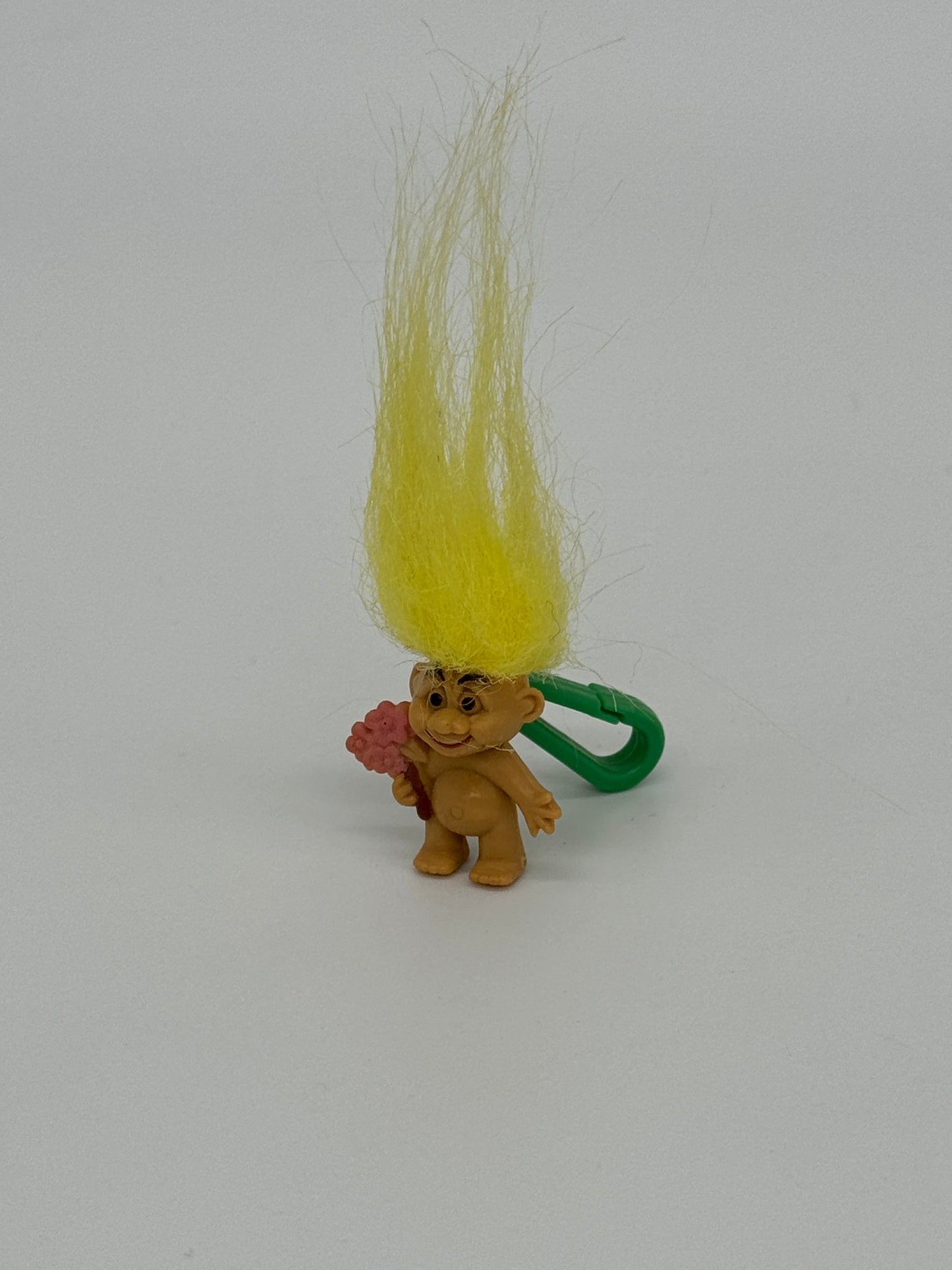 Die Trolls "Mini Troll gelbes Haar mit Blumen" Glückstroll Anhänger / Halskette 90er Jahre