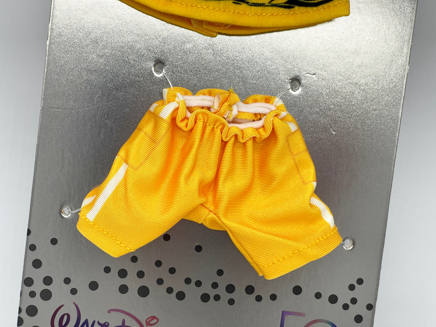 Disney nuiMOs Outfit "Gelbes Oberteil & Hose" Vault Collection Walt Disney World 50 Jahre