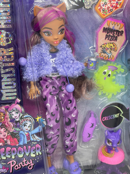 Monster High "Clawdeen Wolf & Crescent" Creepover Party US Version (2022)