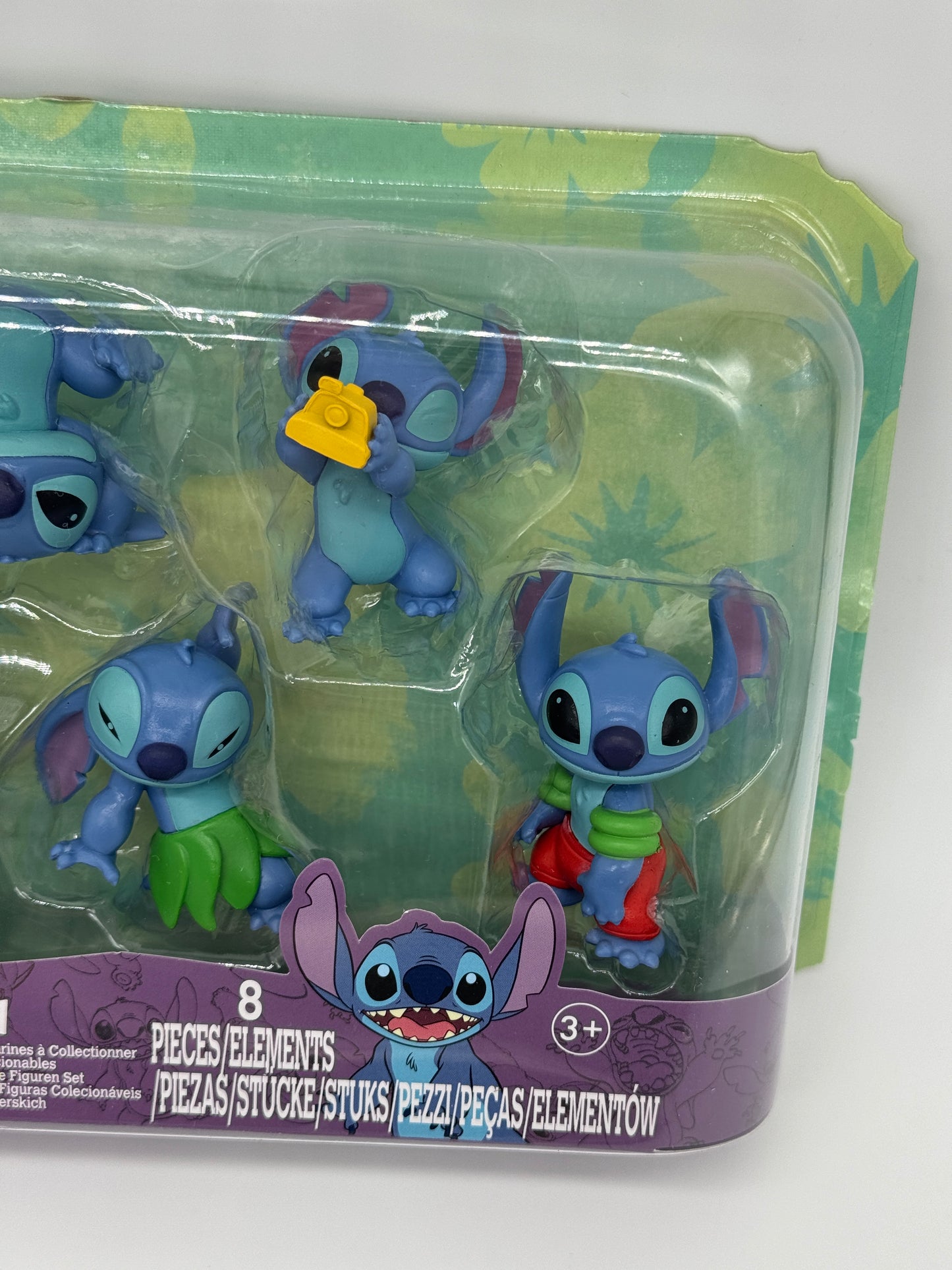 Coffret de 8 figurines de collection Disney Lilo &amp; Stitch (7 cm) (2024) 