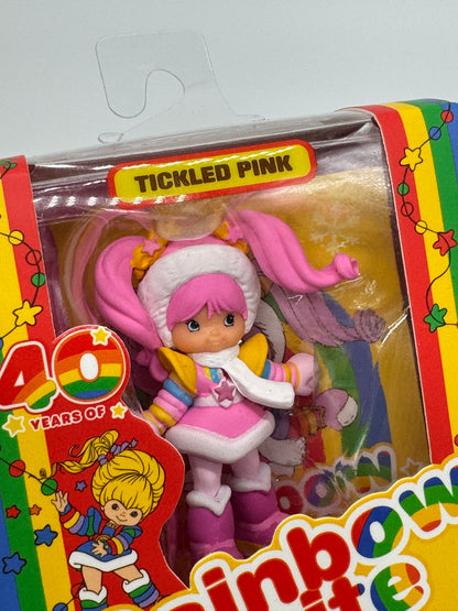 Figurine de collection Regina Rainbow « Tickled Pink Penny Popperpink » Édition hiver 40e anniversaire 