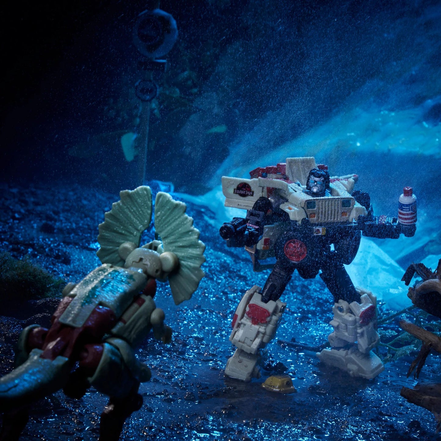 Transformers Jurassic Park "Dilophocon & Autobot JP12" Cross Collab 30th Anniversary