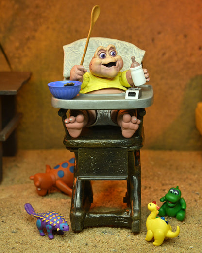 Die Dinos "Baby Sinclair" Dinosaurs Ultimate Sammlerfigur 18 cm Neca (2024)
