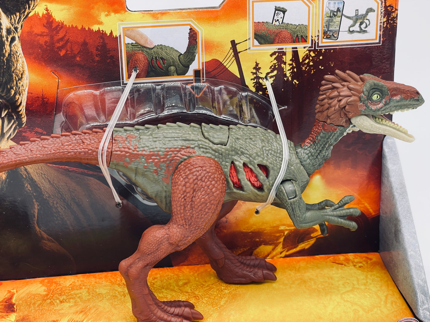 Jurassic World Dominion Coelurus - Extreme Damage Doppelseitiger Schaden