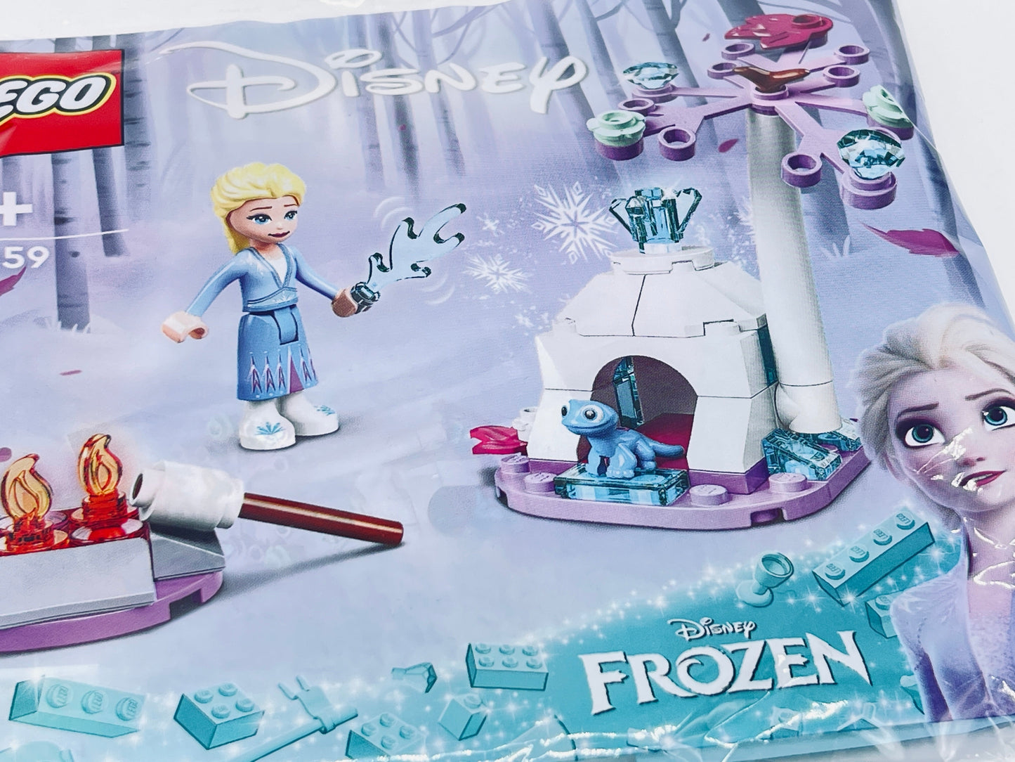 Polybag LEGO Elsa and Bruni's camp in the woods Disney Frozen 30559 