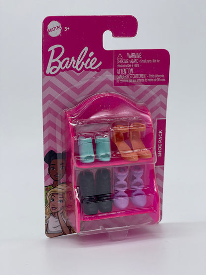 Barbie Zubehör Accessoires Regal mit Schuh Pack, Handtaschen, Kopf- Halsschmuck