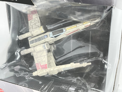 Hot Wheels "X-Wing Fighter Red Five Raumschiff" Star Wars Disney 1/4 (Mattel)