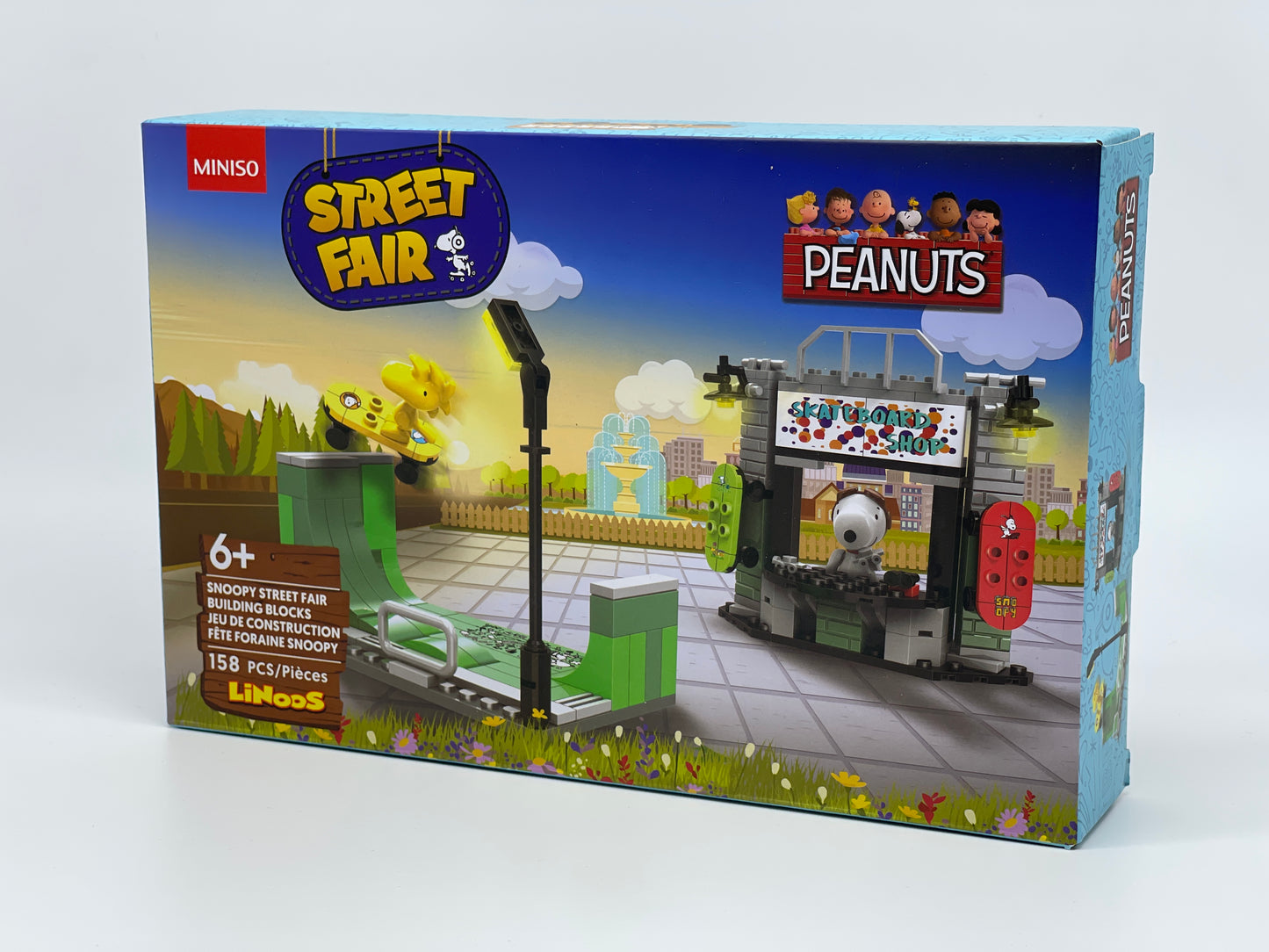 MINISO Japan "Peanuts Skateboard Shop" Street Fair Building Blocks Linoos