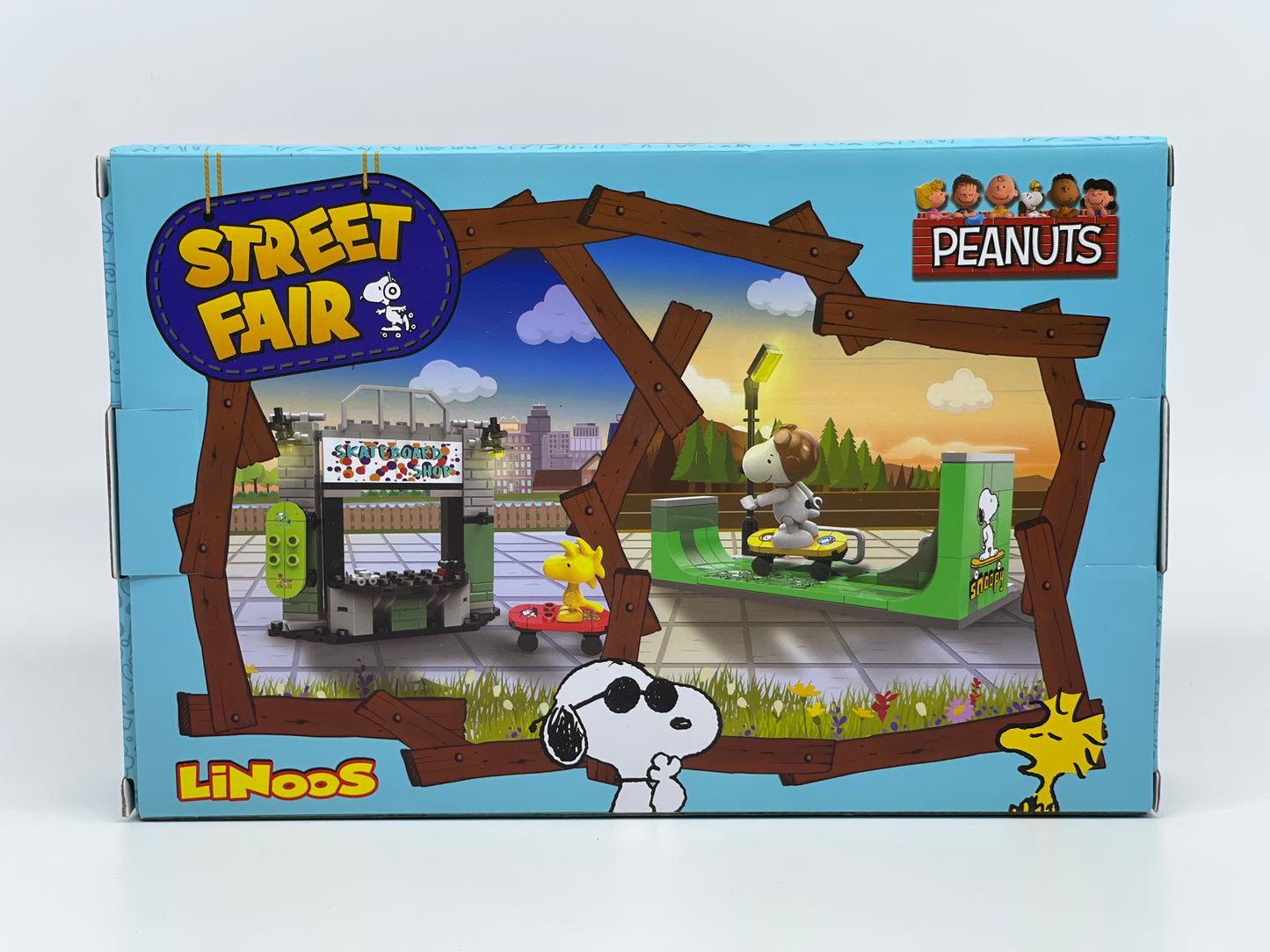 MINISO Japan "Peanuts Skateboard Shop" Street Fair Building Blocks Linoos
