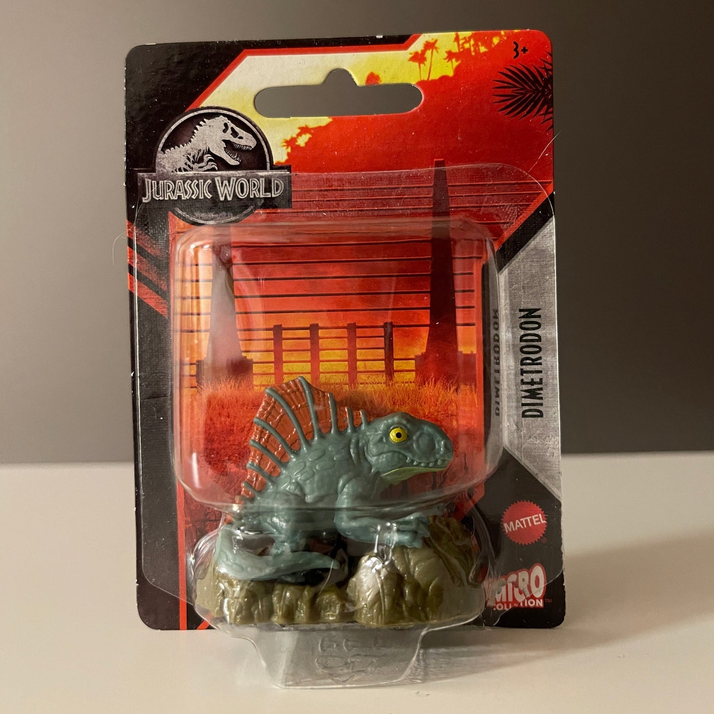 Jurassic World Micro Collection Stegosaurus T-Rex Blue Triceratops Dimetrodon