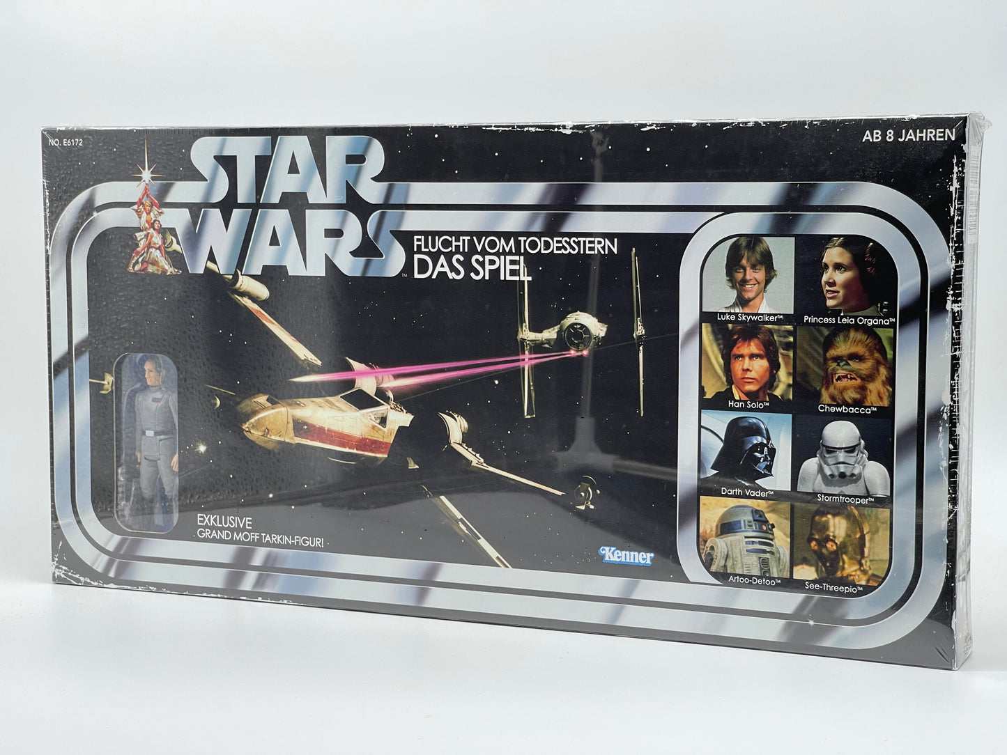 Star Wars "Escape from the Death Star" the game with exclusive figure Grand Moff Tarkin