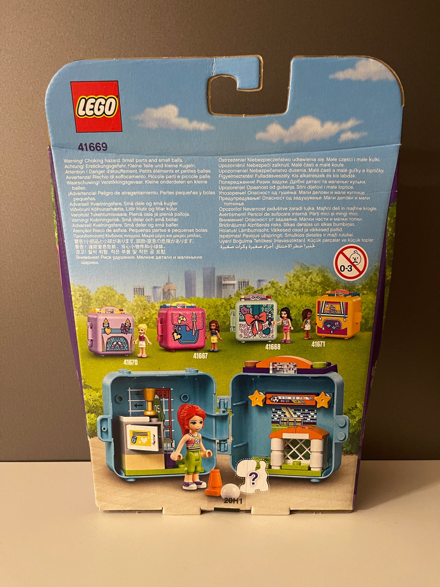 Lego Friends - Mias Fußball Würfel - mit Überraschung (41669)